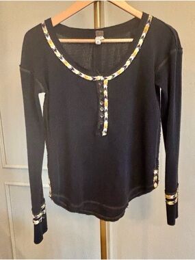 Free People Knit Oversized Long Sleeve Button up Top - MSRP $78 XS